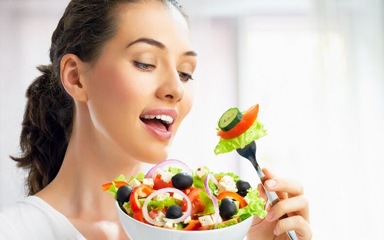Use vegetable salad to lose 7 kg per week