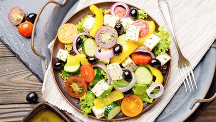 Vegetable salads from the Mediterranean diet for those who want to lose weight